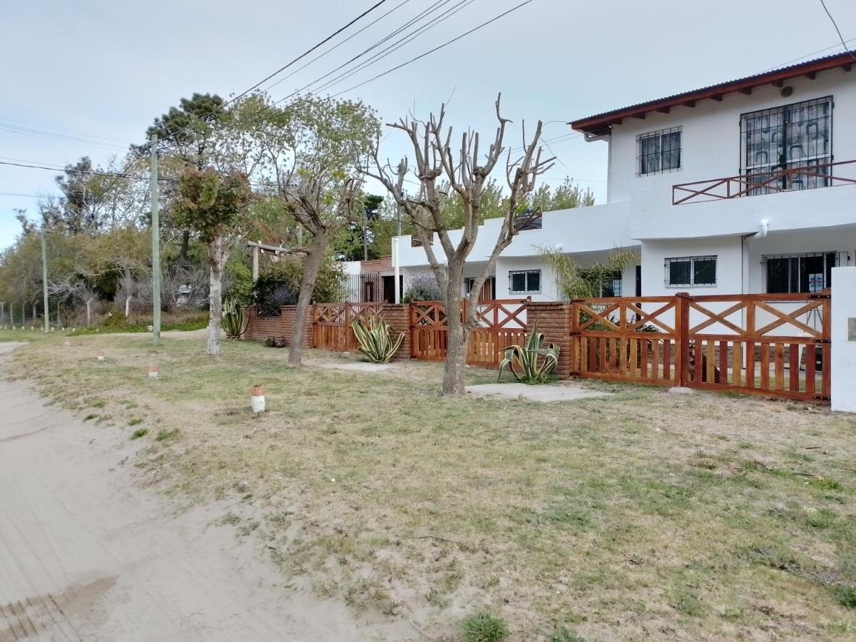 Alojamientos frente al Mar Complejo El Estar De La Costa San Clemente del Tuyú Exterior foto