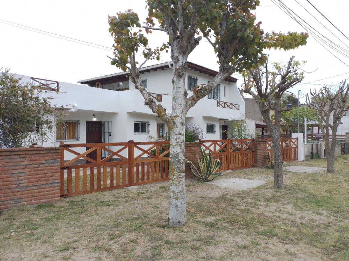 Alojamientos frente al Mar Complejo El Estar De La Costa San Clemente del Tuyú Exterior foto